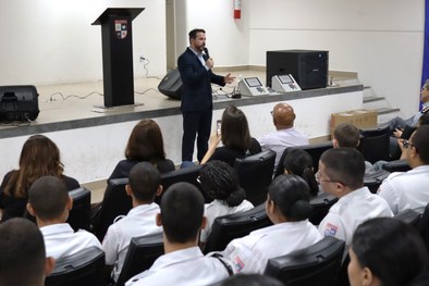 VOTO CONSCIENTE NA ESCOLA MILITAR TIRADENTES DE CUIABA 6