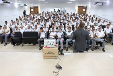 TRE-MT PALESTRA DA EJE-ME NA ESCOLA MILITAR TIRADENTES - ABERTURA JUÍZA